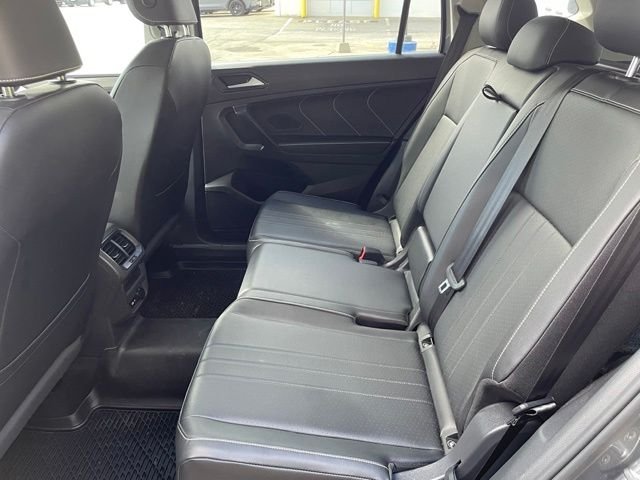 Used 2022 Platinum Gray Metallic Volkswagen 2.0T SE image 43
