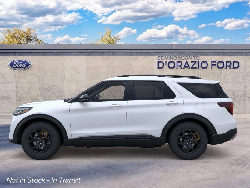 New 2026 Star White Metallic Tri-Coat Ford Tremor® image 3