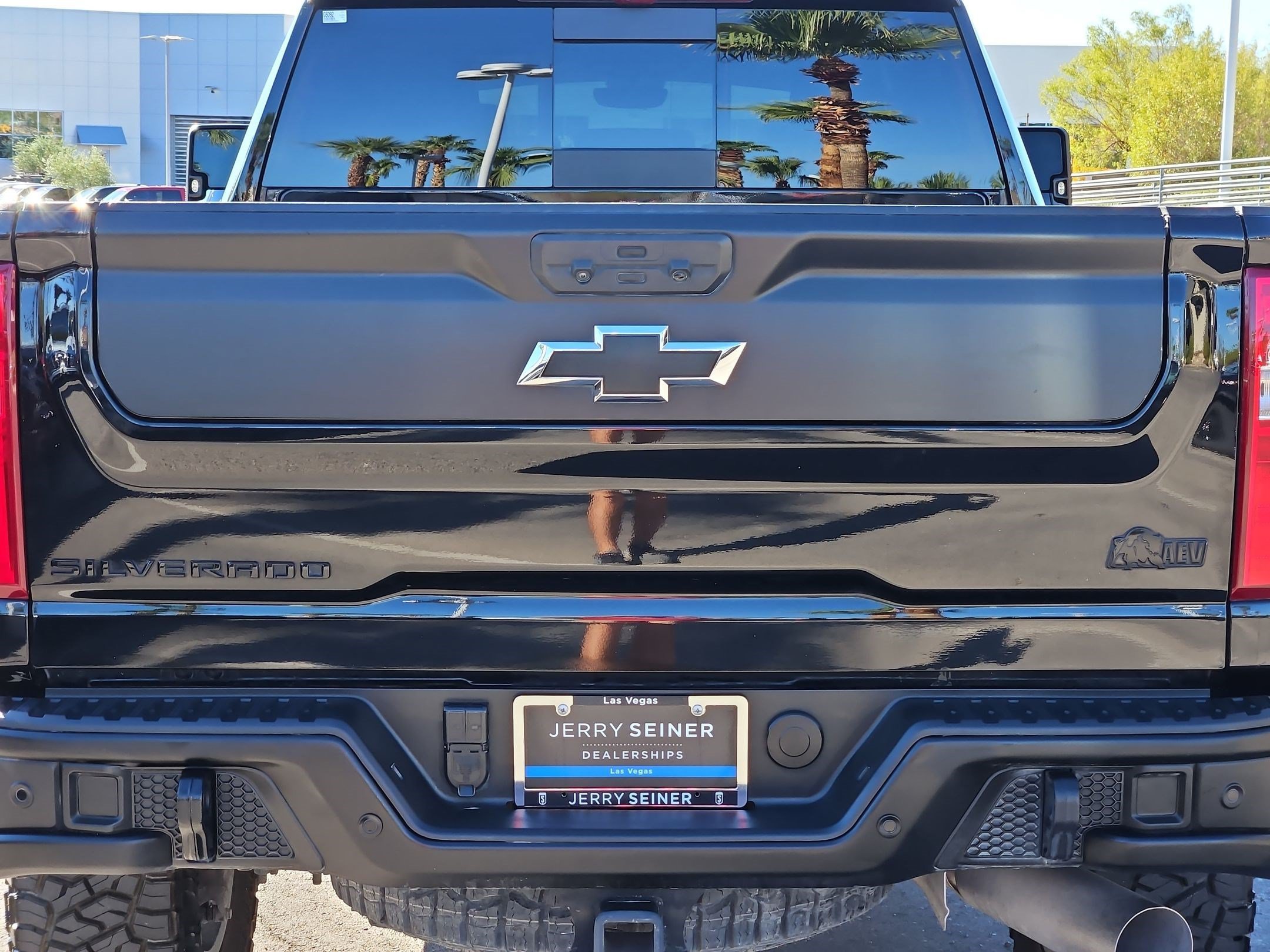 2024 Chevrolet Silverado 2500HD ZR2 - Photo 13
