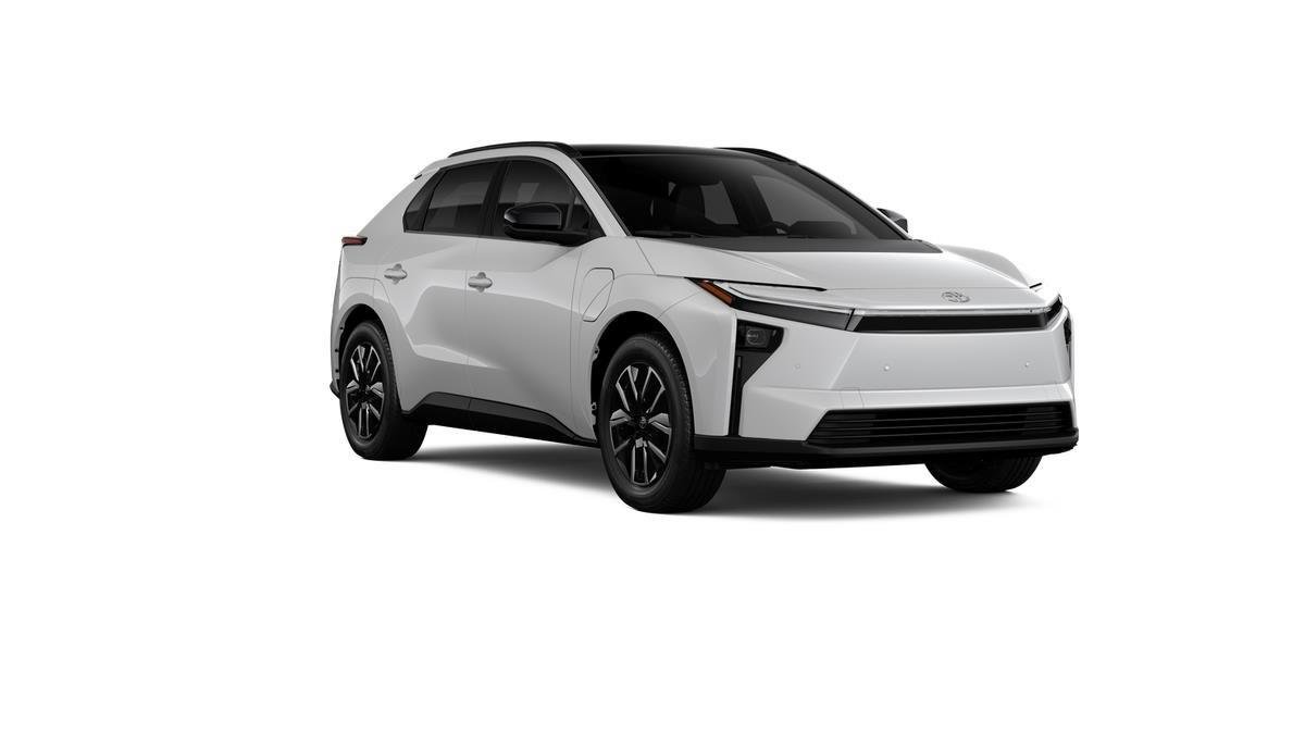 New 2026 Wind Chill Pearl <sup>1</sup> Toyota  XLE image 30