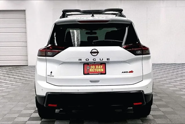 New 2026 Everest White Pearl Tricoat Nissan Rock Creek image 4