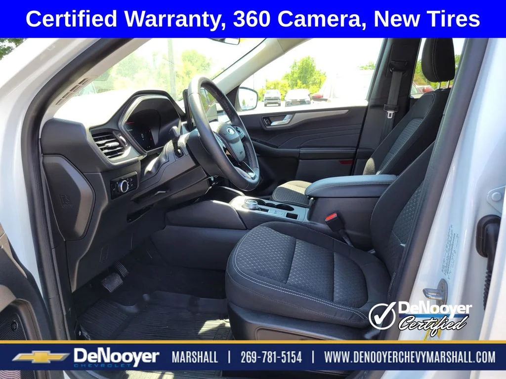 Used 2023 White Ford Active image 8