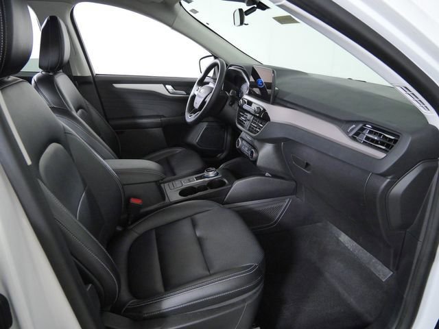 Used 2022 White Ford SEL image 12