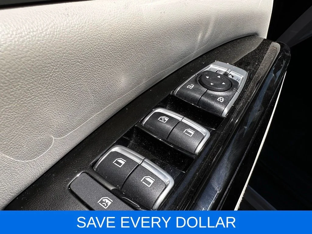 Used 2024 White Kia EX image 8