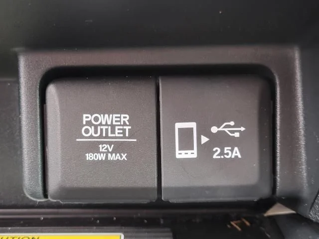 Used 2023  Honda EX-L image 32