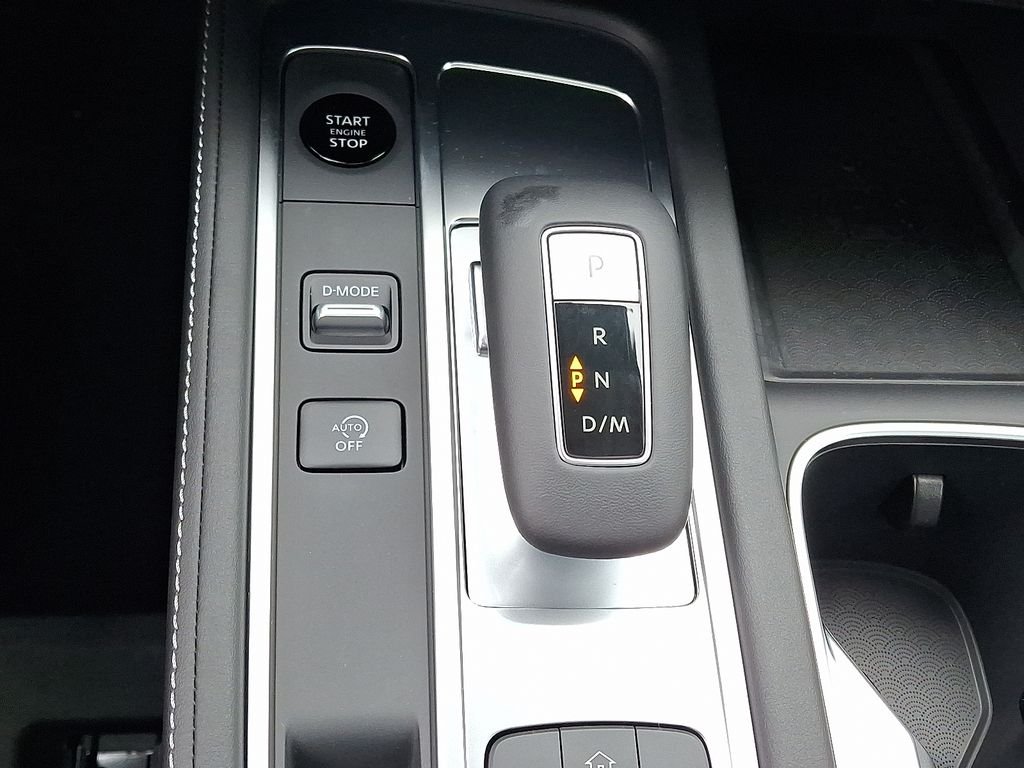 New 2026 GRAPHITE SHADOW INFINITI Luxe AWD image 12