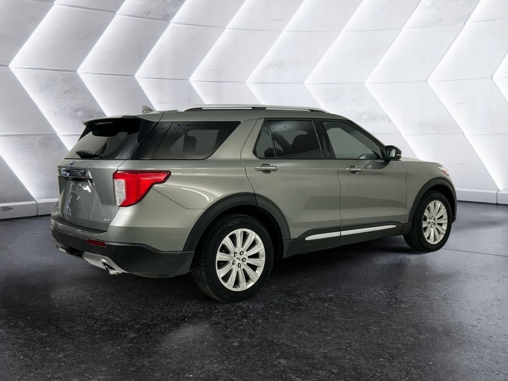 Used 2020 Green Ford Limited image 4