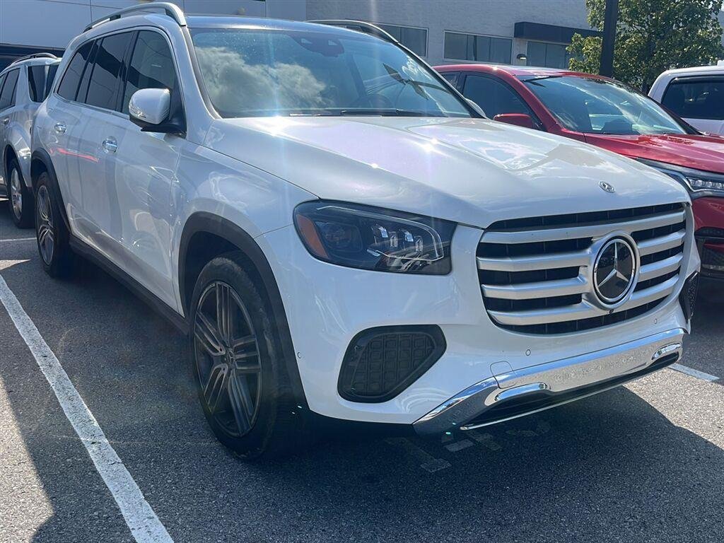 Certified Used 2025 MANUFAKTUR Moonlight White Metallic Mercedes-Benz GLS 450 image 1