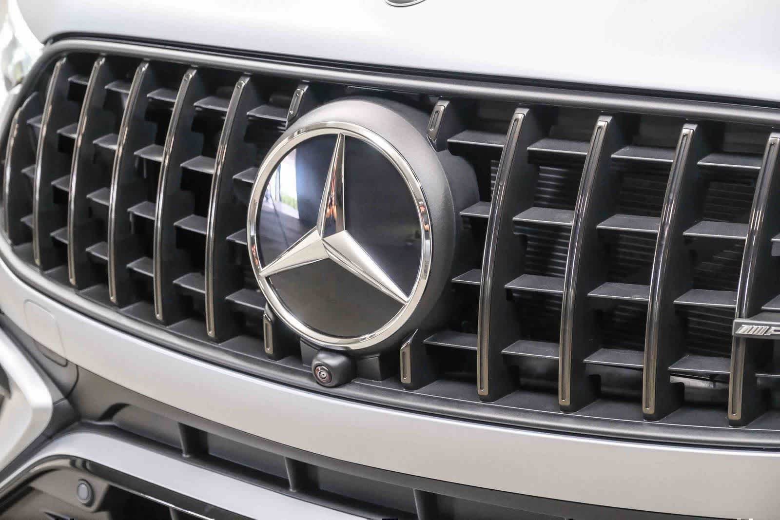 New 2026 MANUFAKTUR Cirrus Silver Magno Mercedes-Benz AMG® GLC 43 4MATIC Coupe image 54