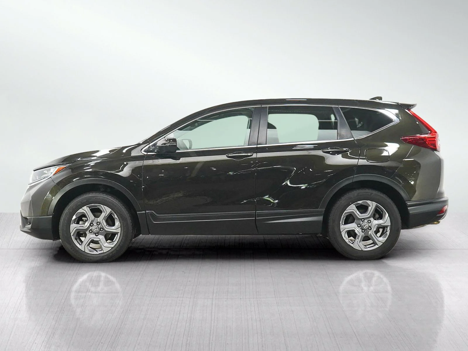 Used 2018 Honda CR-V EX-L with VIN 7FARW2H88JE025344 for sale in Burnsville, Minnesota