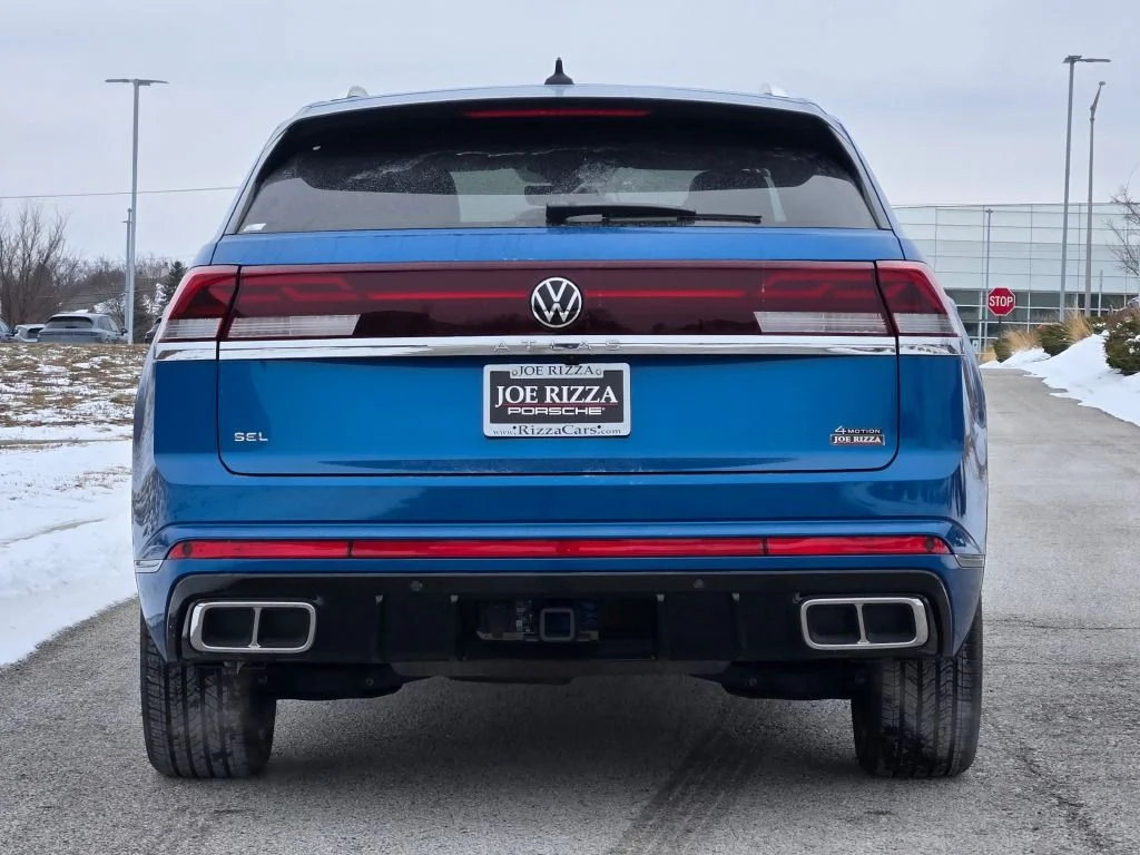 Used 2024 Blue Volkswagen 2.0T SEL Premium R-Line image 6