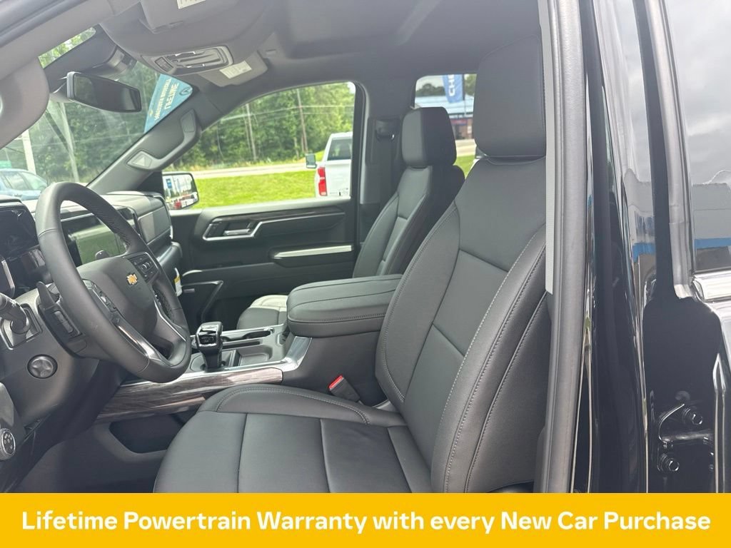 2026 Chevrolet Silverado 1500 LTZ - Photo 6