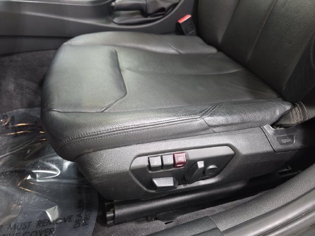 Used 2015 Jet Black BMW 328i xDrive image 29