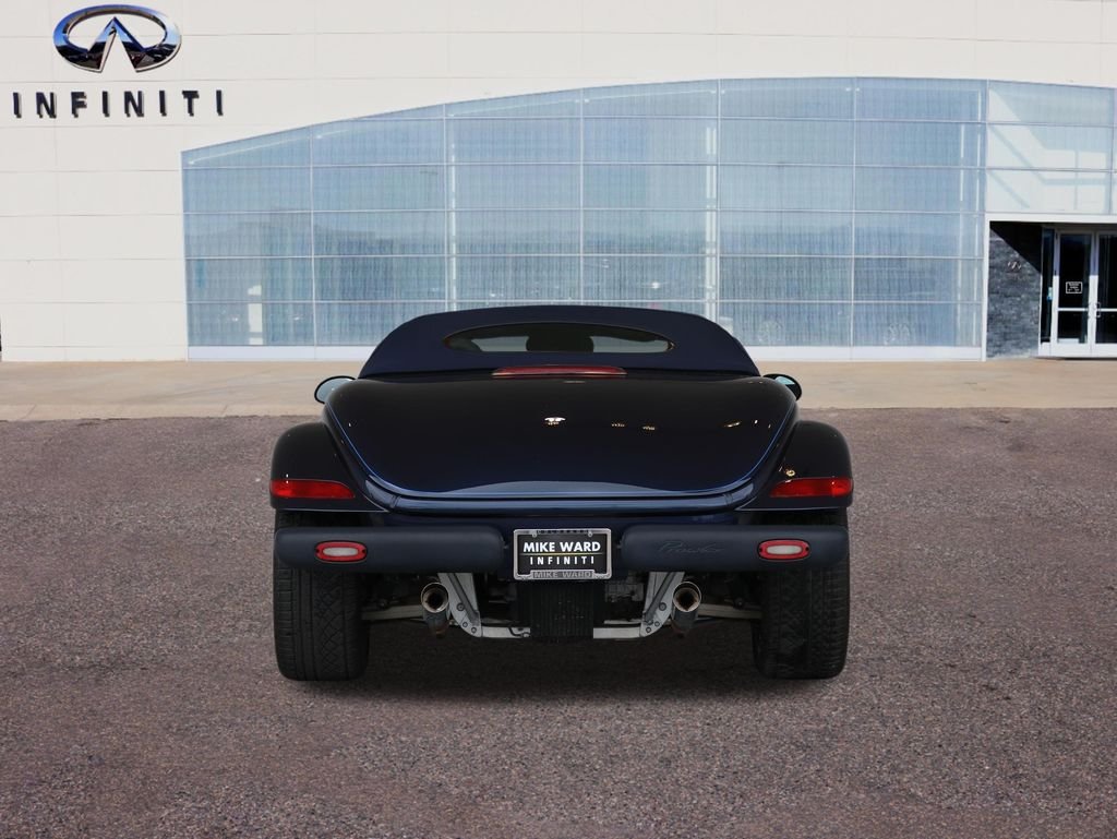 Used 2001 Blue Chrysler Base image 33
