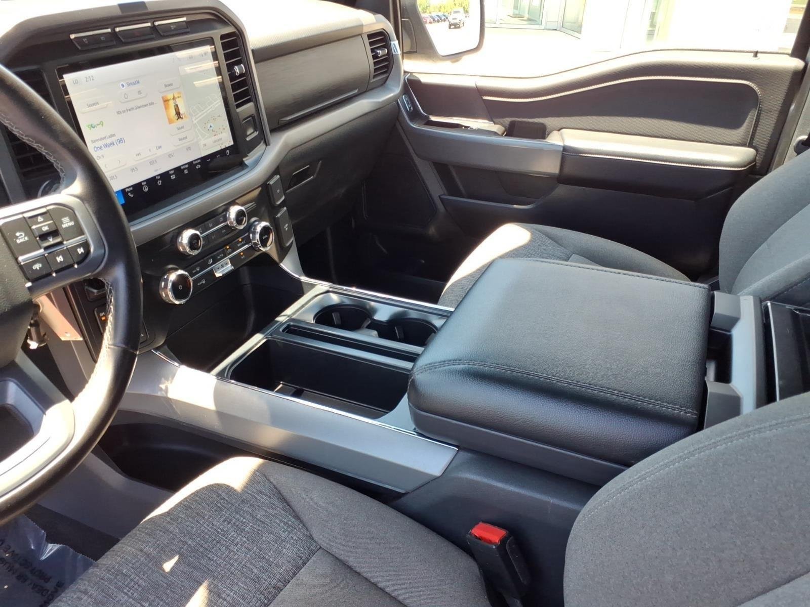 Used 2024 Iconic Silver Metallic Ford XLT image 19