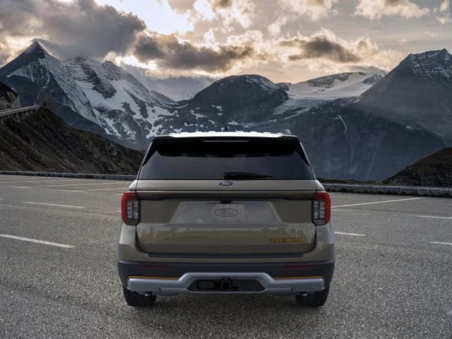 New 2026 Gray Ford Tremor image 5