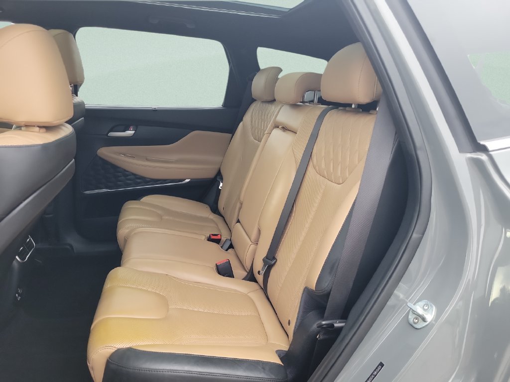 Used 2021 Gray Hyundai Calligraphy image 9
