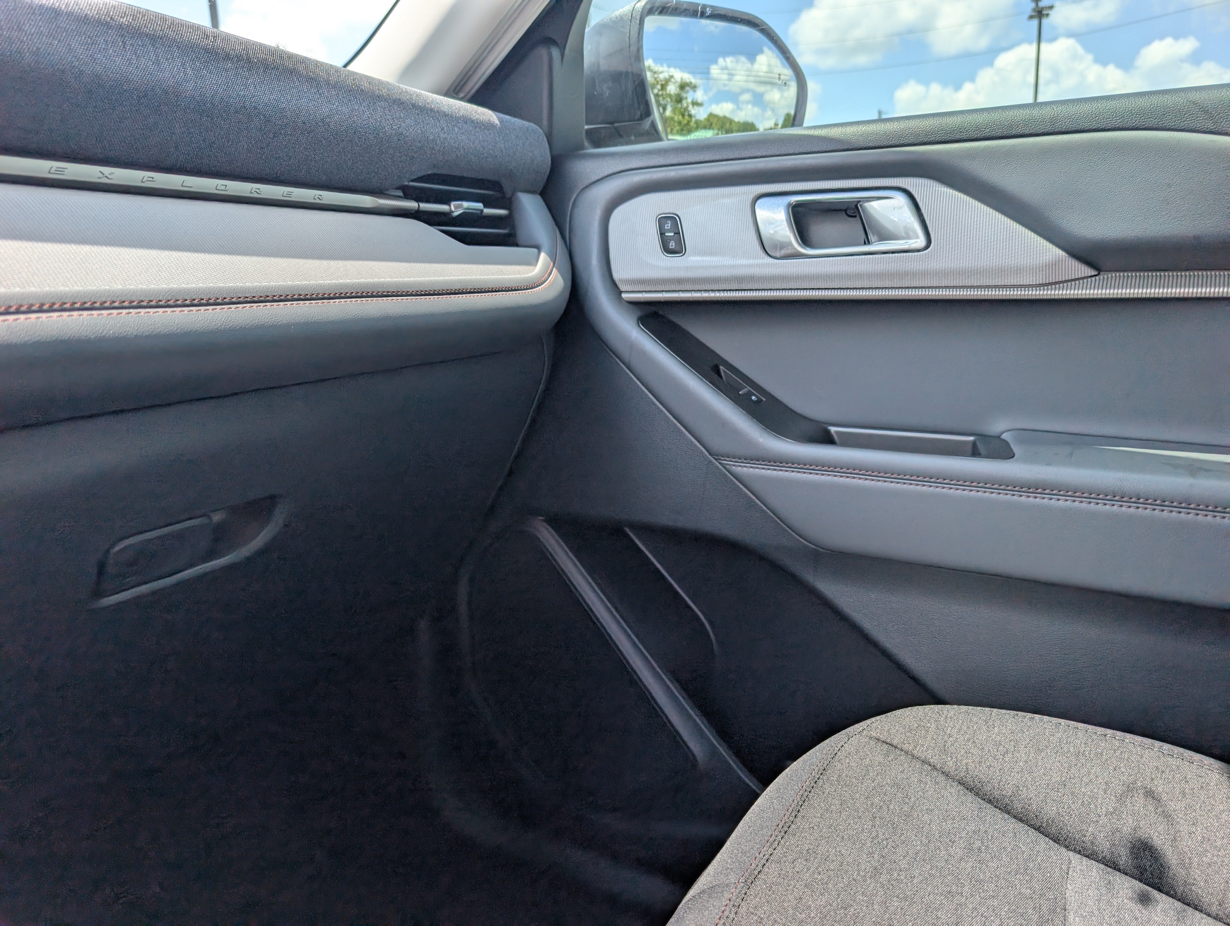 New 2026 Carbonized Gray Metallic FORD Active image 29