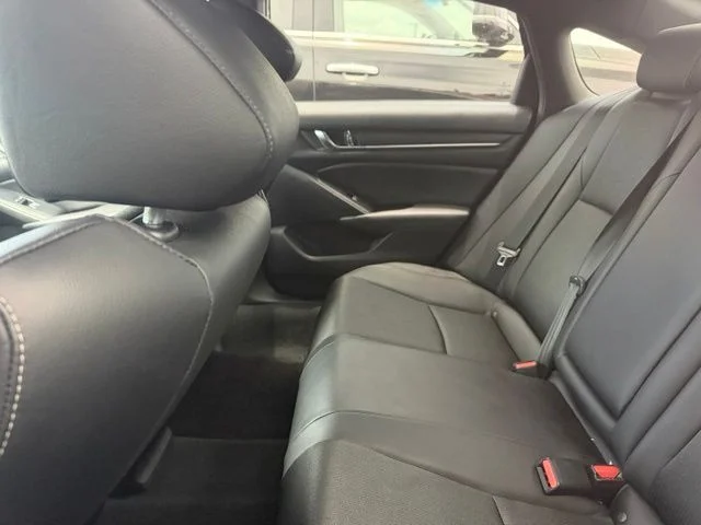 Used 2019  Honda Sport image 10