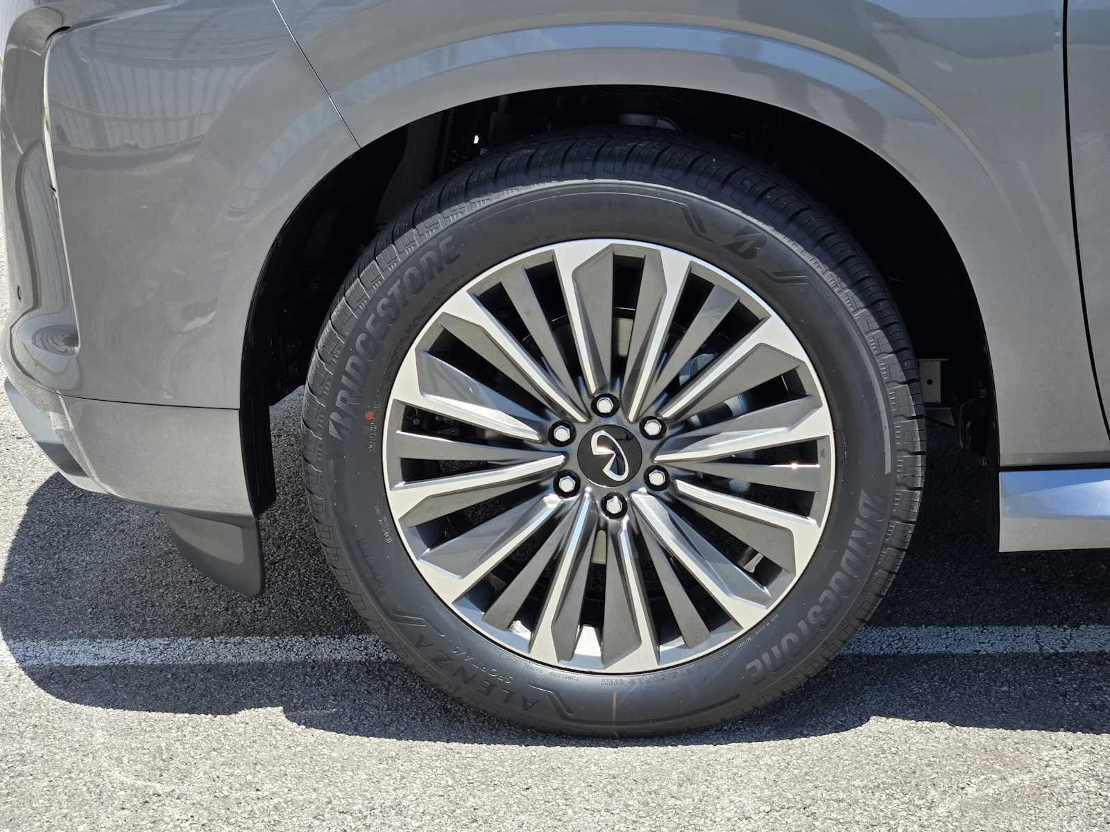 New 2026 DYNAMIC METAL INFINITI Luxe 2WD image 7