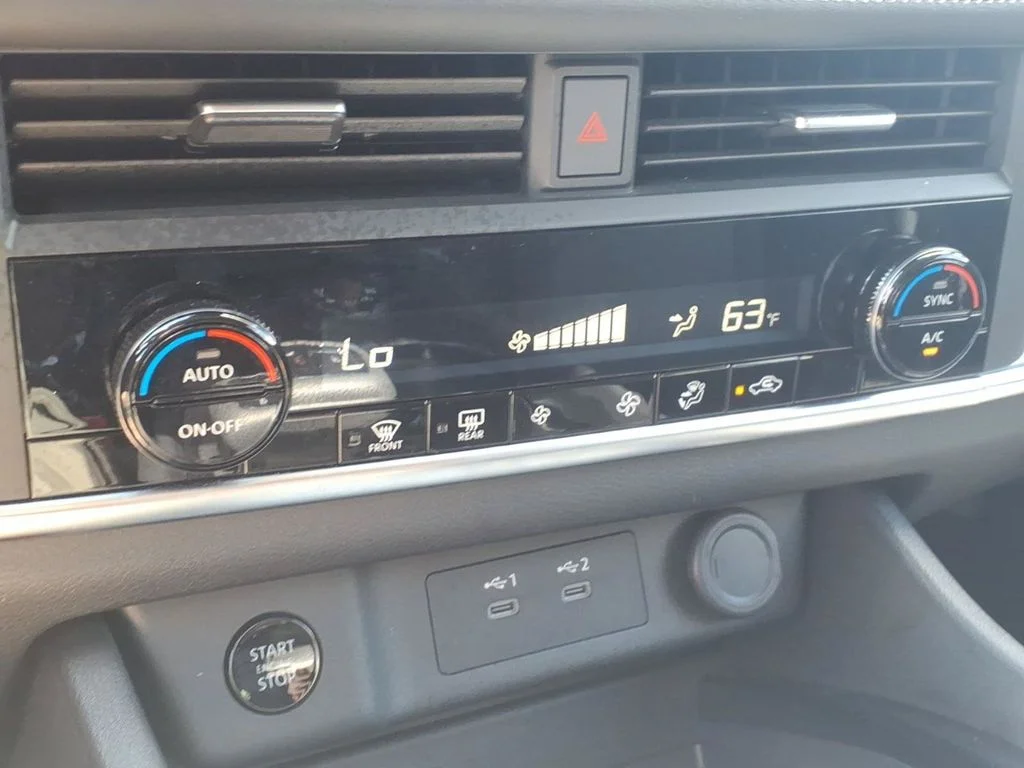 Used 2024 Beige/tan Nissan SV image 20