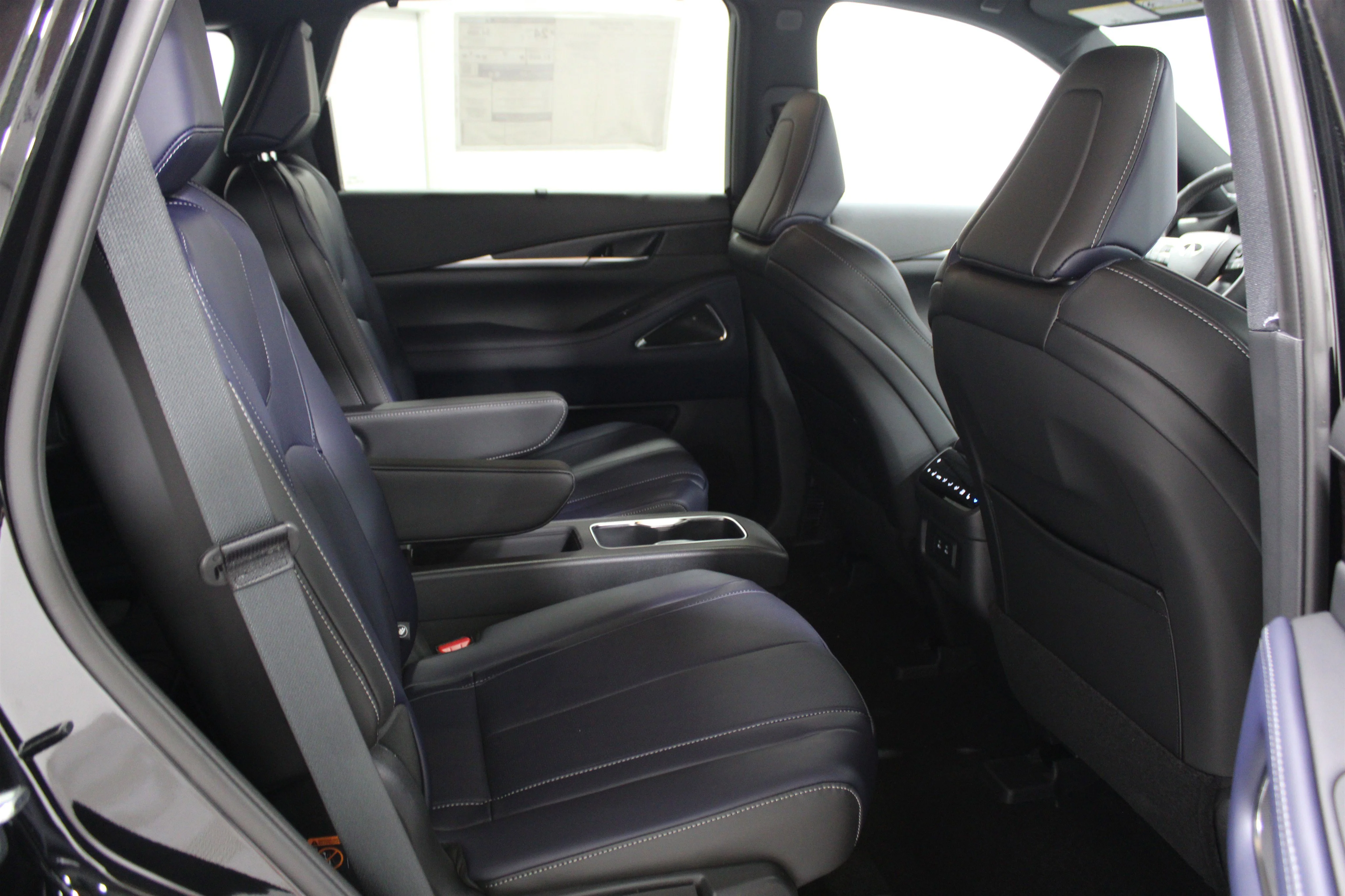 2026 INFINITI QX60 LUXE - Photo 26