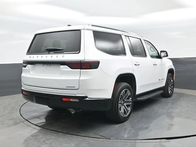 Certified Used 2024 Bright White Clearcoat Jeep Series II image 18