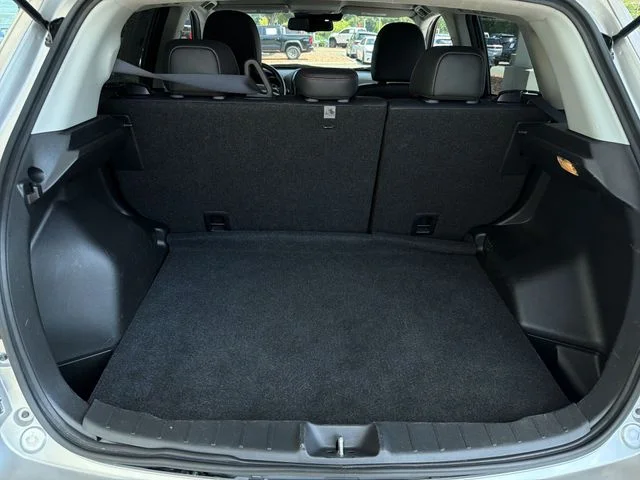 Used 2025 Gray Mitsubishi 2.0 SE image 38