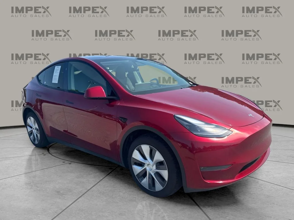 Used 2024 Red Tesla Long Range image 7