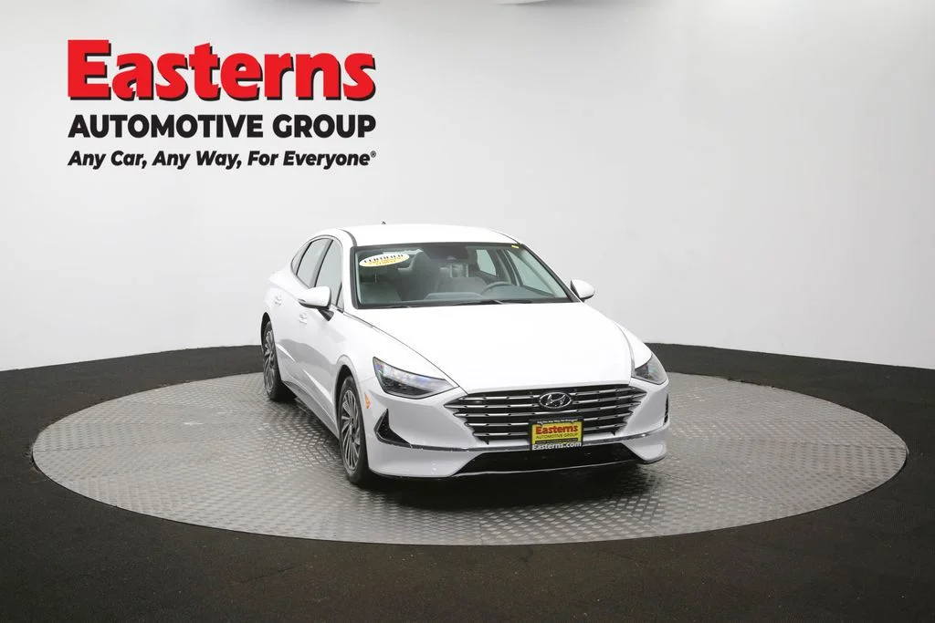 Used 2023 White Hyundai SEL image 50