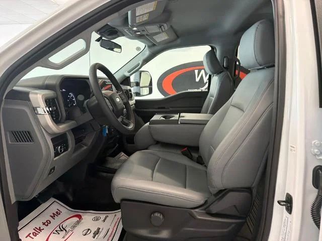 New 2027 Oxford White Ford F-350® XL image 29