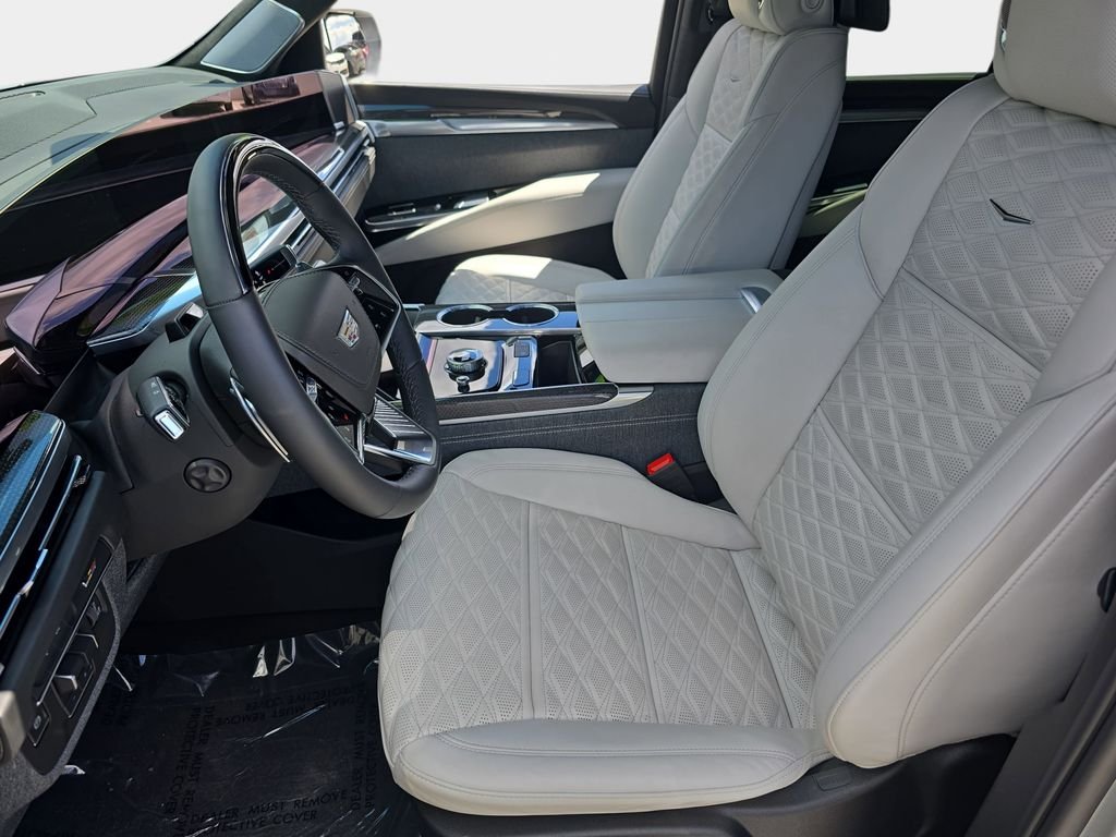 Used 2025 Silver Cadillac V-Series image 20