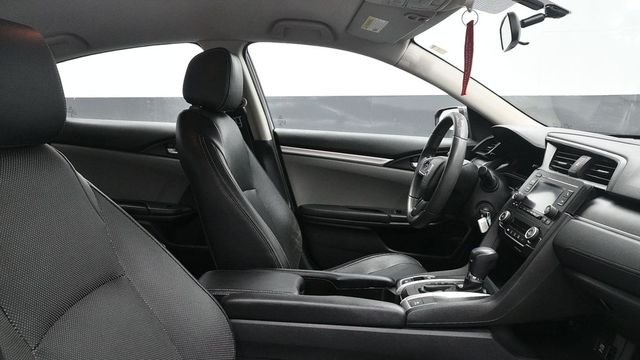 Used 2018 Gray Honda LX image 13