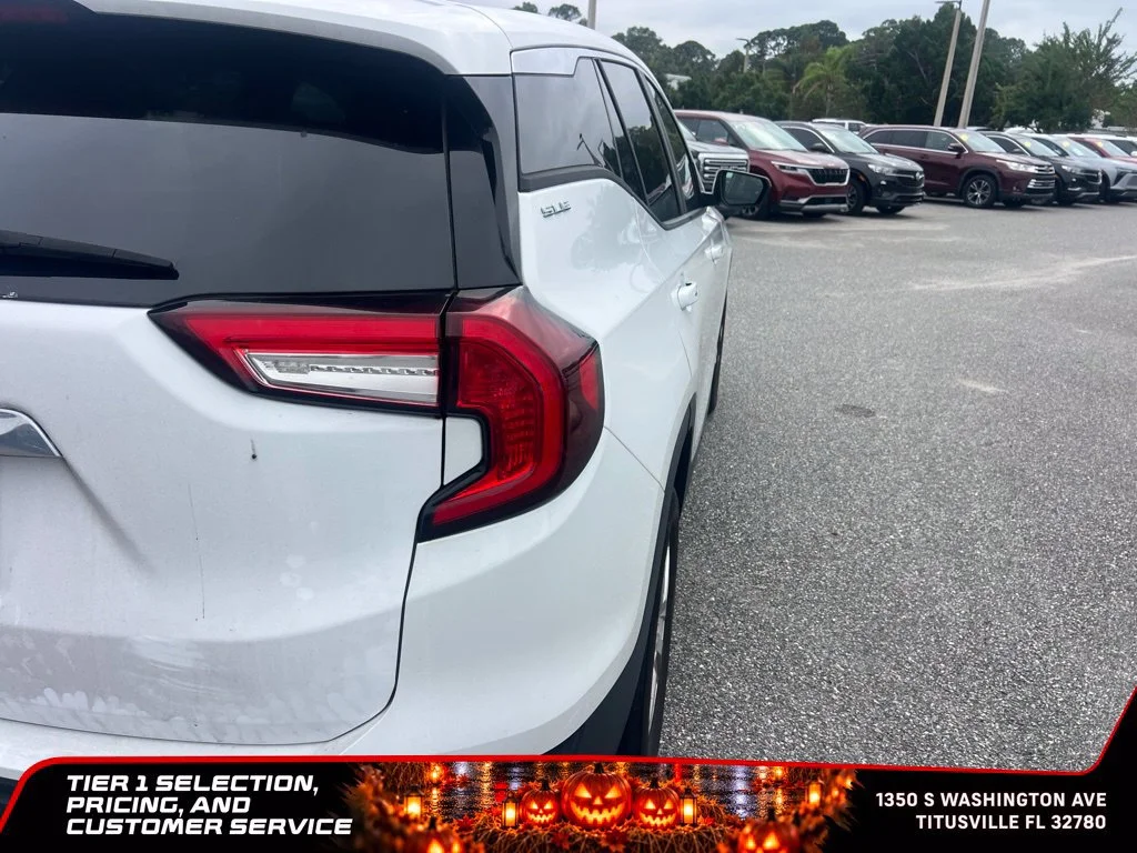Certified Used 2024 Summit White GMC SLE image 7