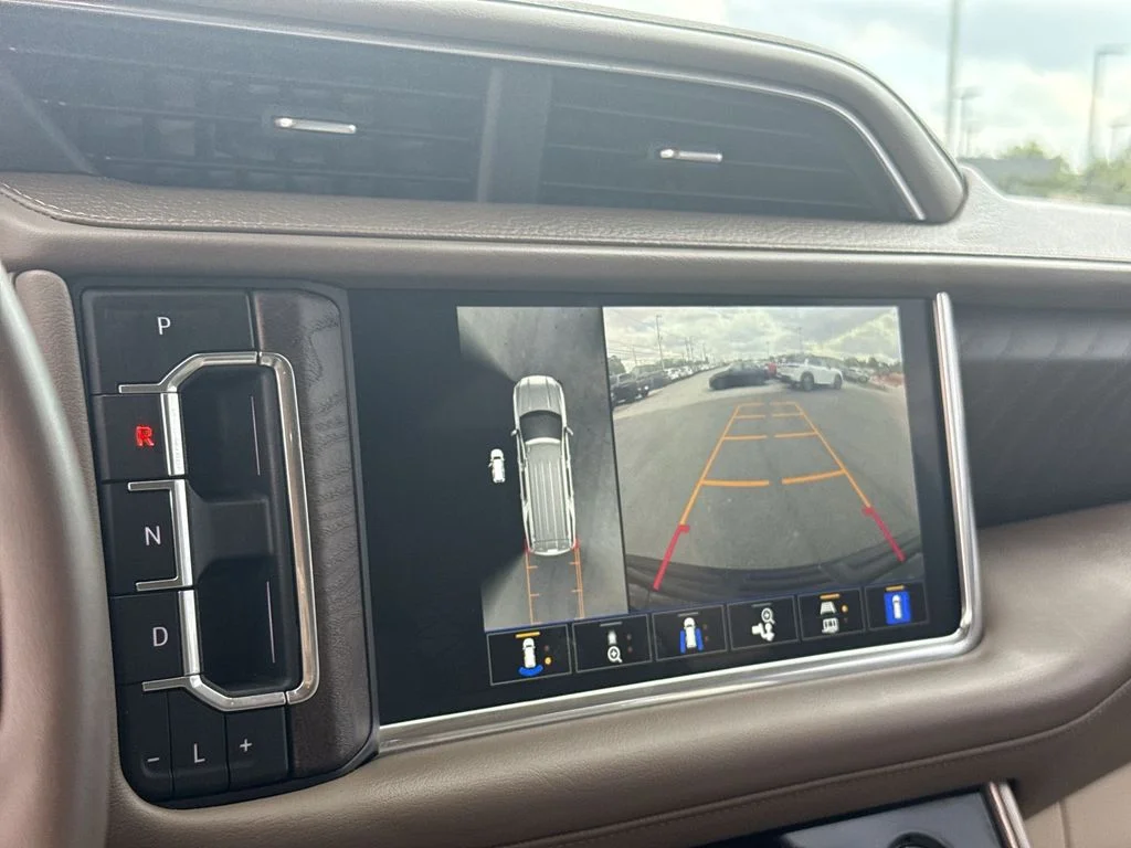 Used 2024 Black GMC Denali image 17