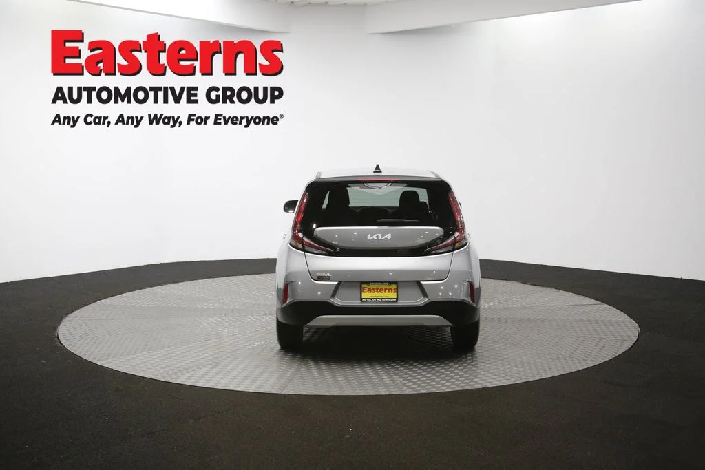 Used 2023  Kia LX image 37