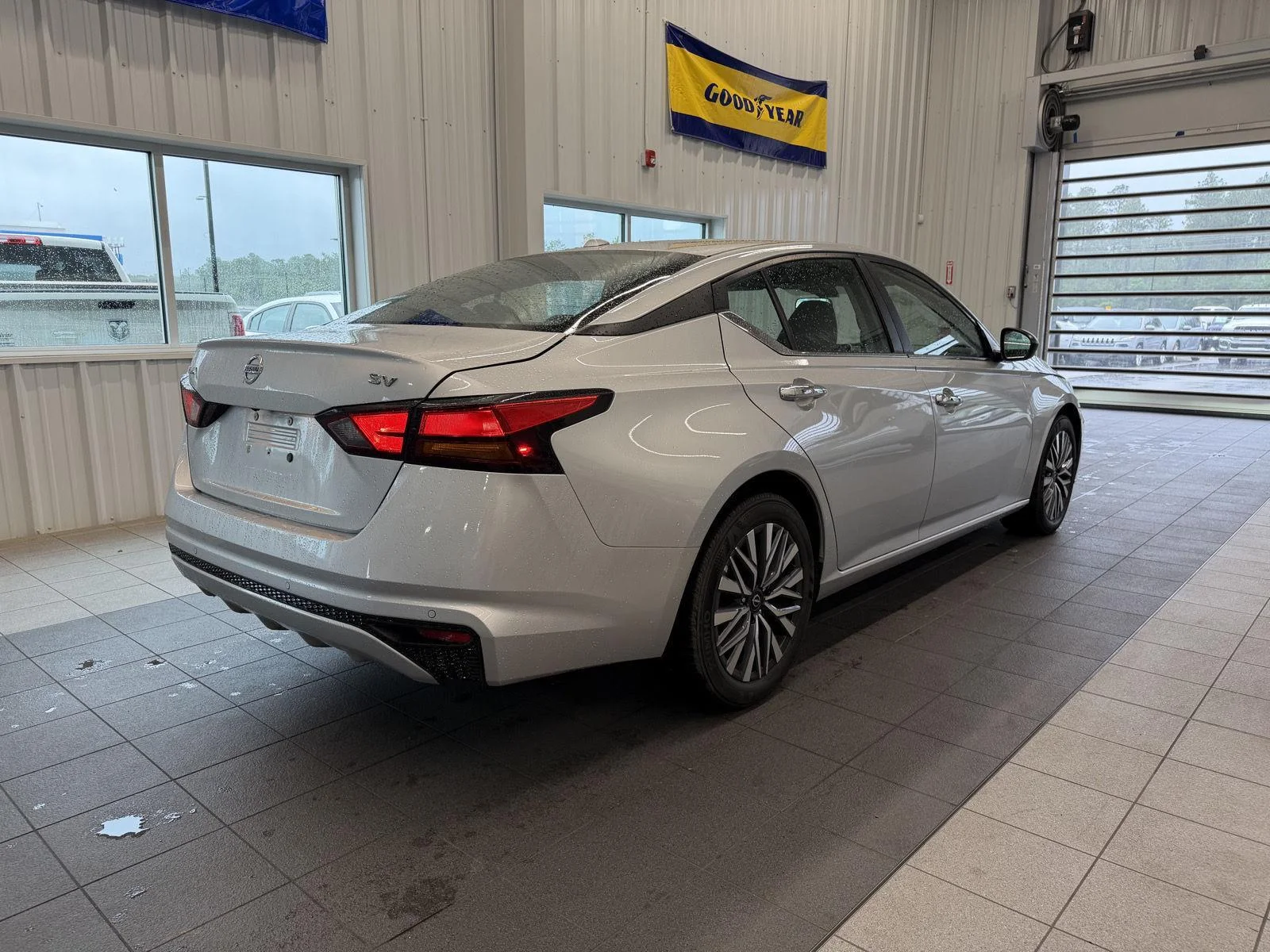Used 2024 Brilliant Silver Metallic Nissan 2.5 SV image 6