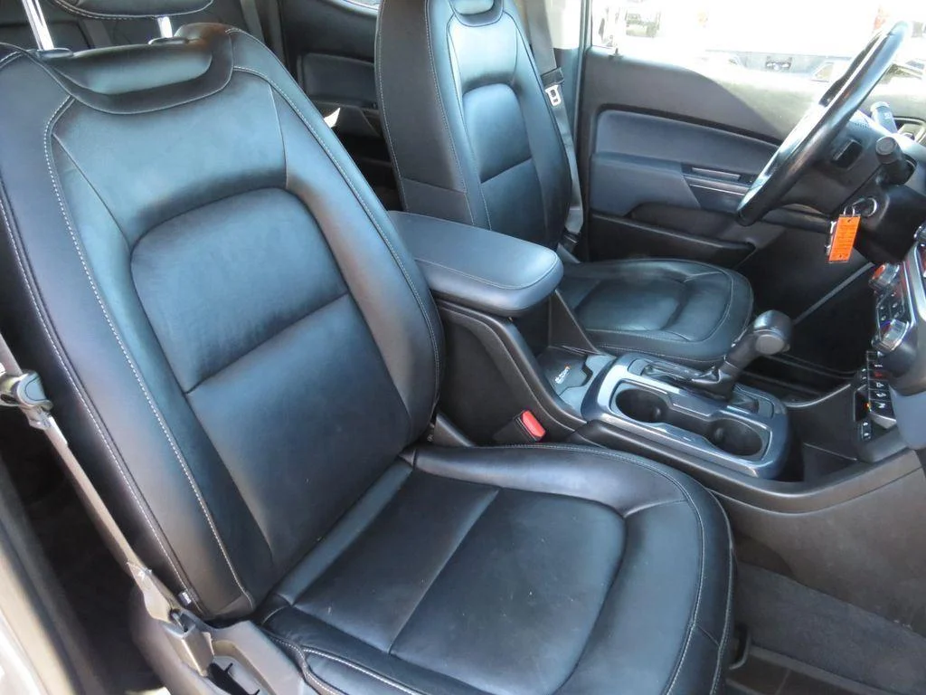 Used 2021 SATIN STEEL METALLIC Chevrolet 4WD Z71 image 27