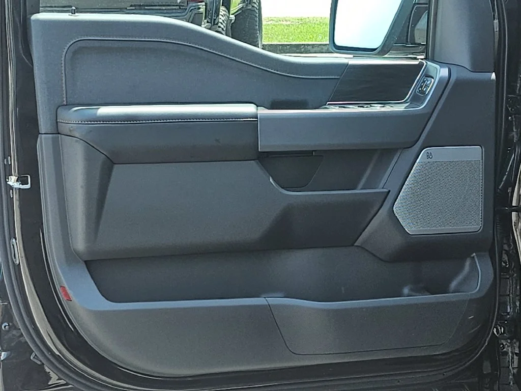 New 2026 Agate Black Metallic Ford Lariat® image 32