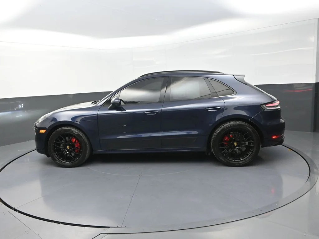 Used 2021  Porsche GTS image 6