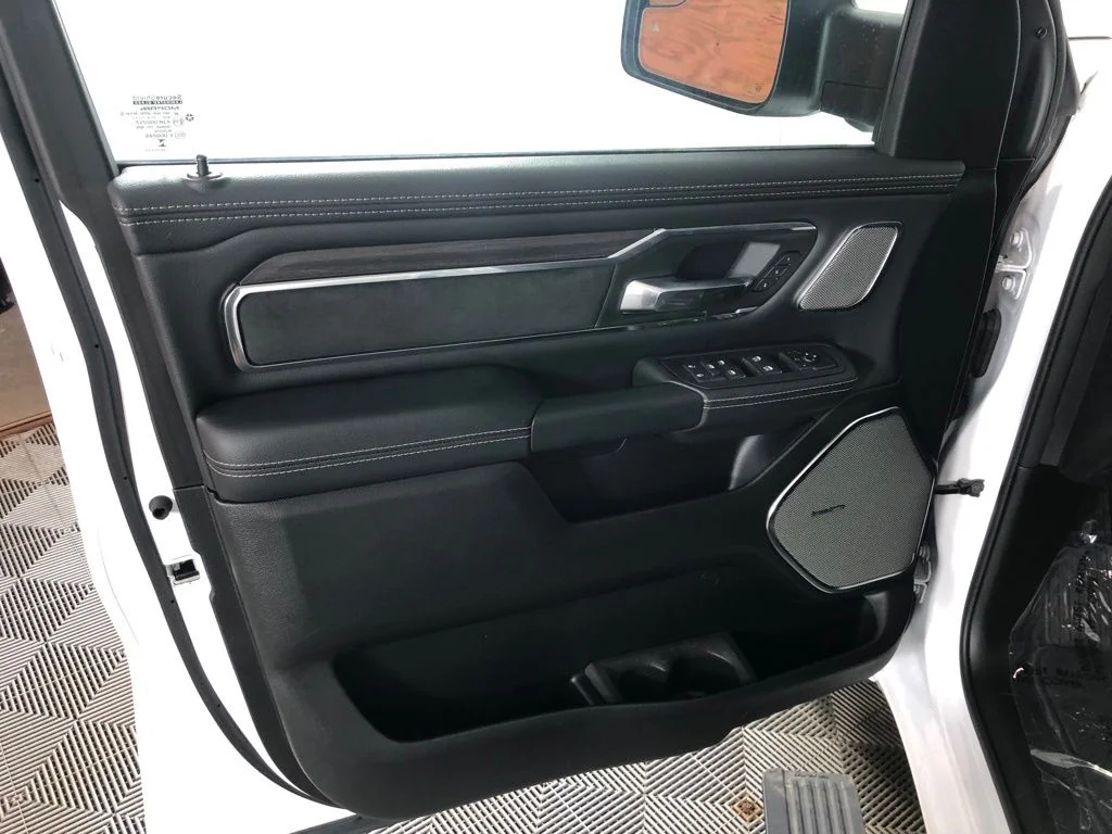 2026 RAM 1500 Laramie - Photo 12