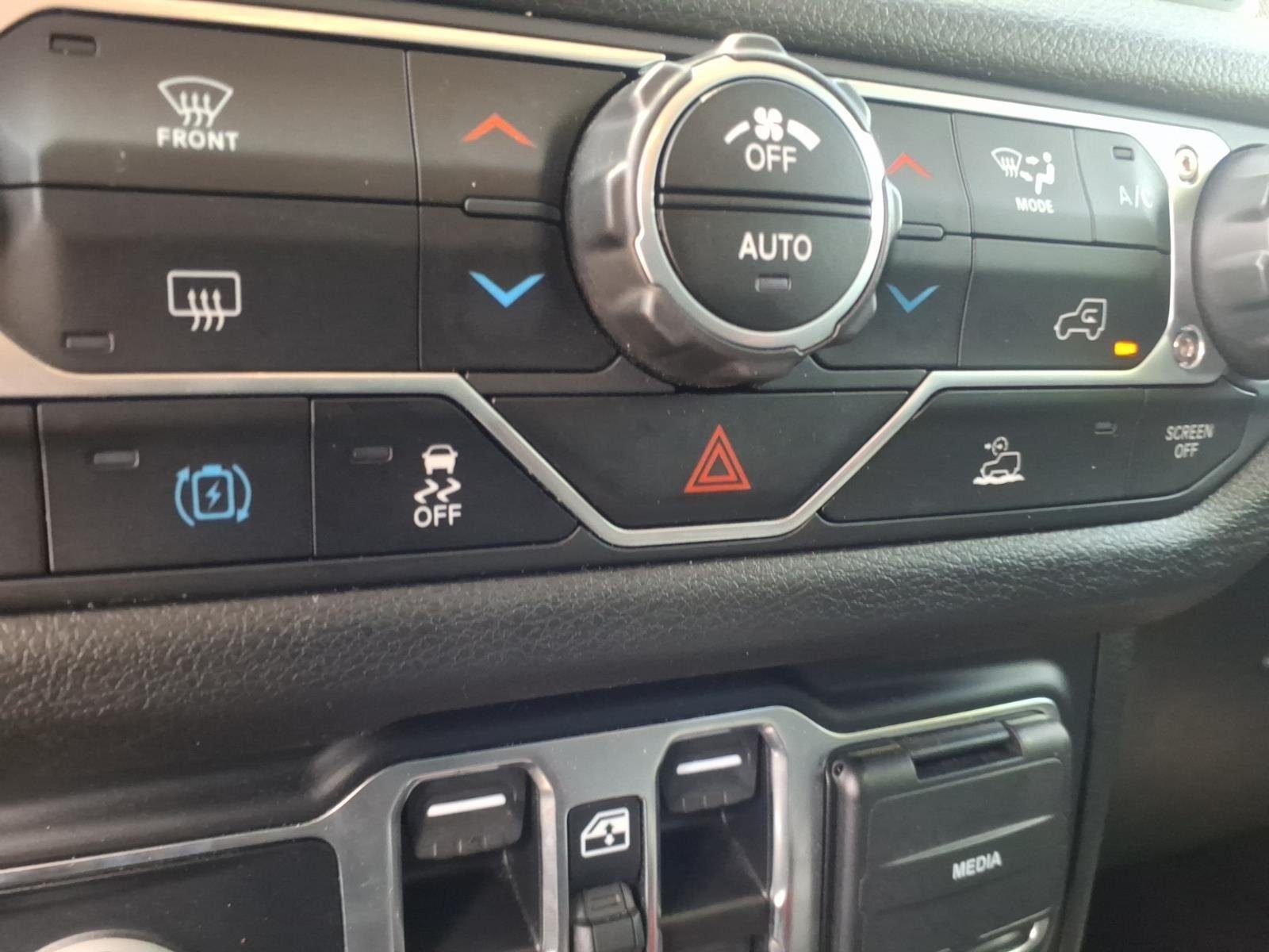 Used 2024 Black Clearcoat Jeep Sport S image 10