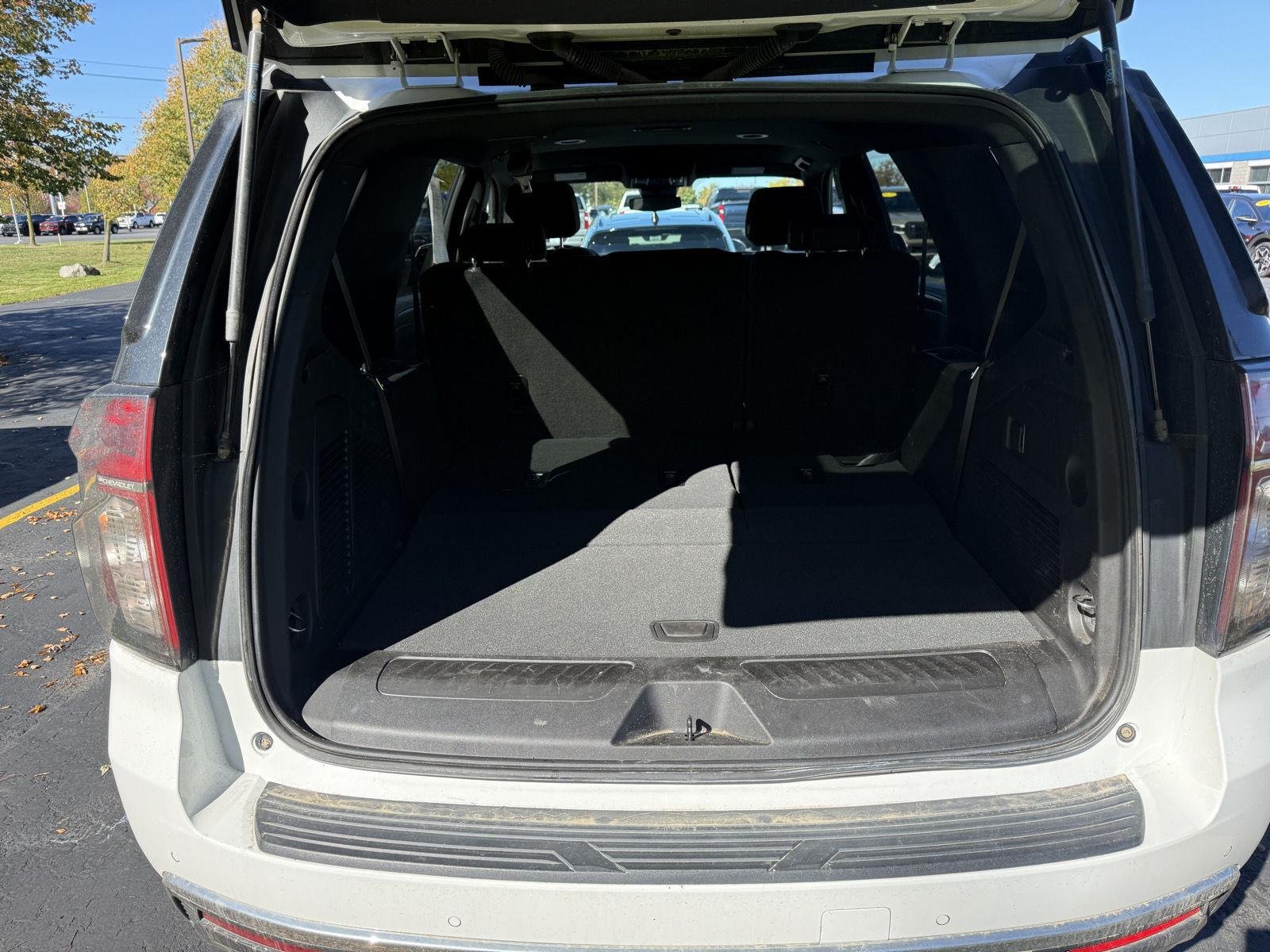 Used 2024 Summit White Chevrolet LS image 8