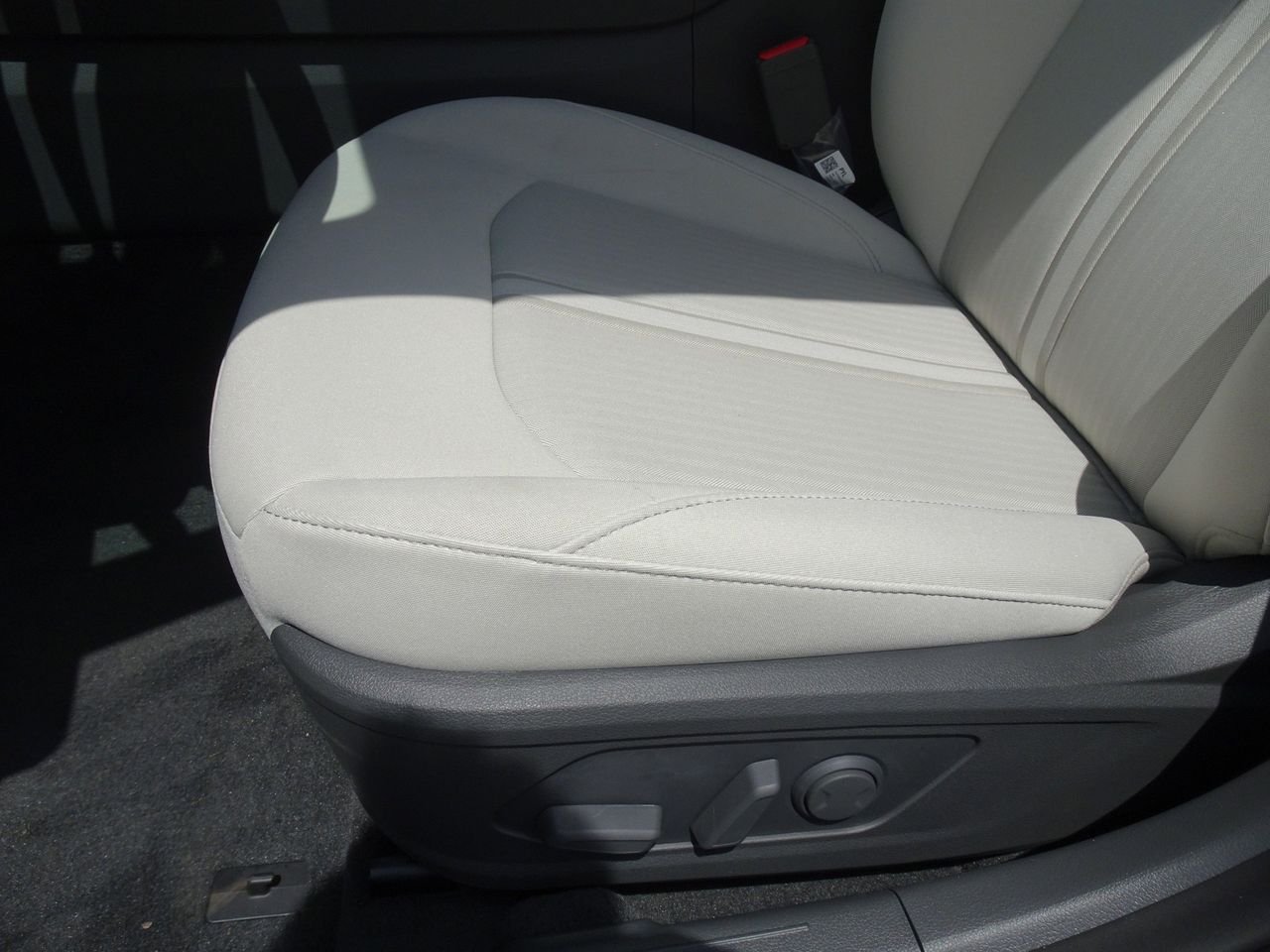 New 2026 Black Hyundai SEL Sport image 9