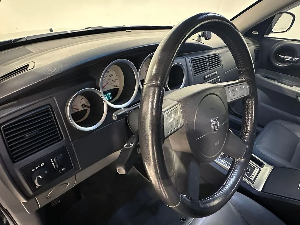 Used 2005 Green Dodge R/T image 54