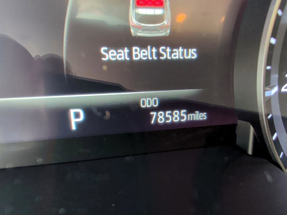 Used 2021 Moon Dust Toyota Platinum image 22