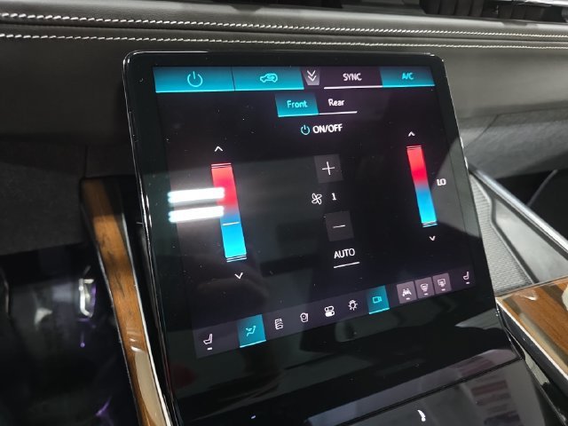 2026 Cadillac Escalade Platinum Sport - Photo 19