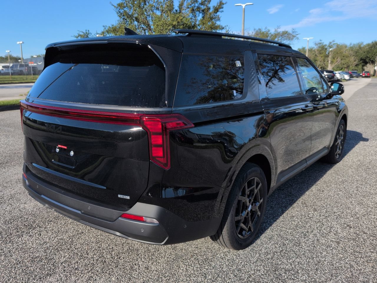 New 2027 Aurora Black Pearl Kia SX image 5