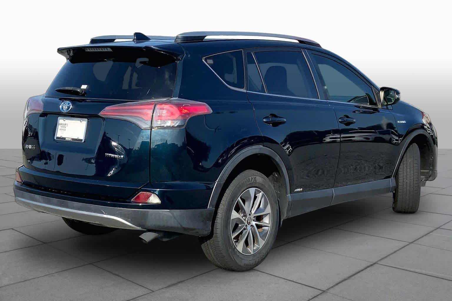Used 2018 Galactic Aqua Mica Toyota Hybrid LE image 18