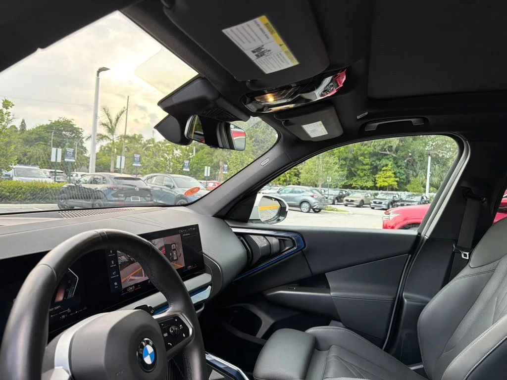 Used 2025 Alpine White BMW 30 xDrive image 24